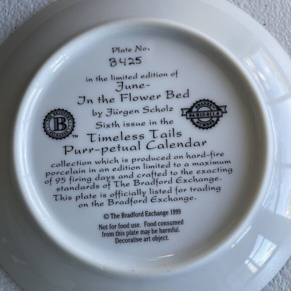 June In The Flower Bed Plate Cat Kitten By Jurgen Scholz Timeless Tails 1999 - Picture 5 of 7